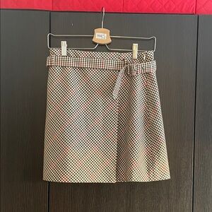 H&M Black and Cream A-Line checkered plaid fall buckled mini skirt